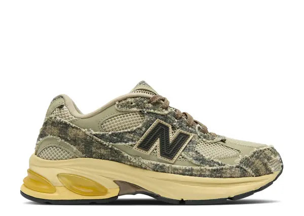 New Balance Joe Freshgoods x 2010 'Bag Lady'
