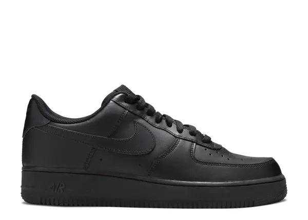 Air Force 1 '07 'Triple Black' - Size 8