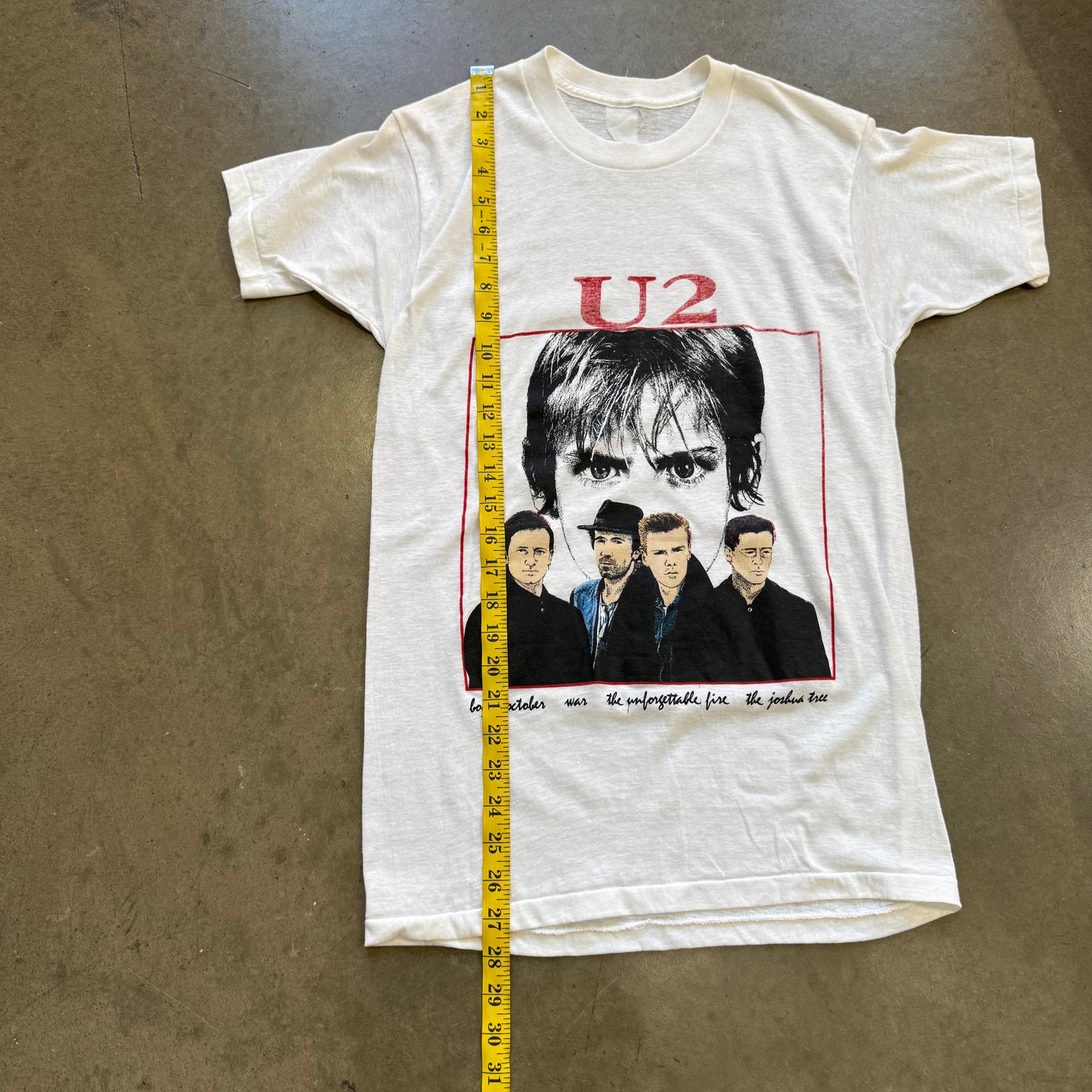 Mediano - Camiseta vintage de U2 de los 80
