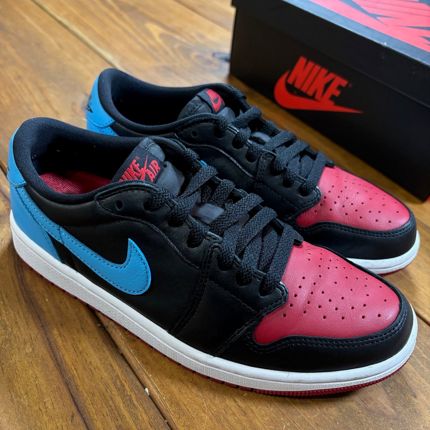 SIZE 8.5W/7M - Wmns Jordan 1 Retro Low OG 'NC to Chi' (Used)
