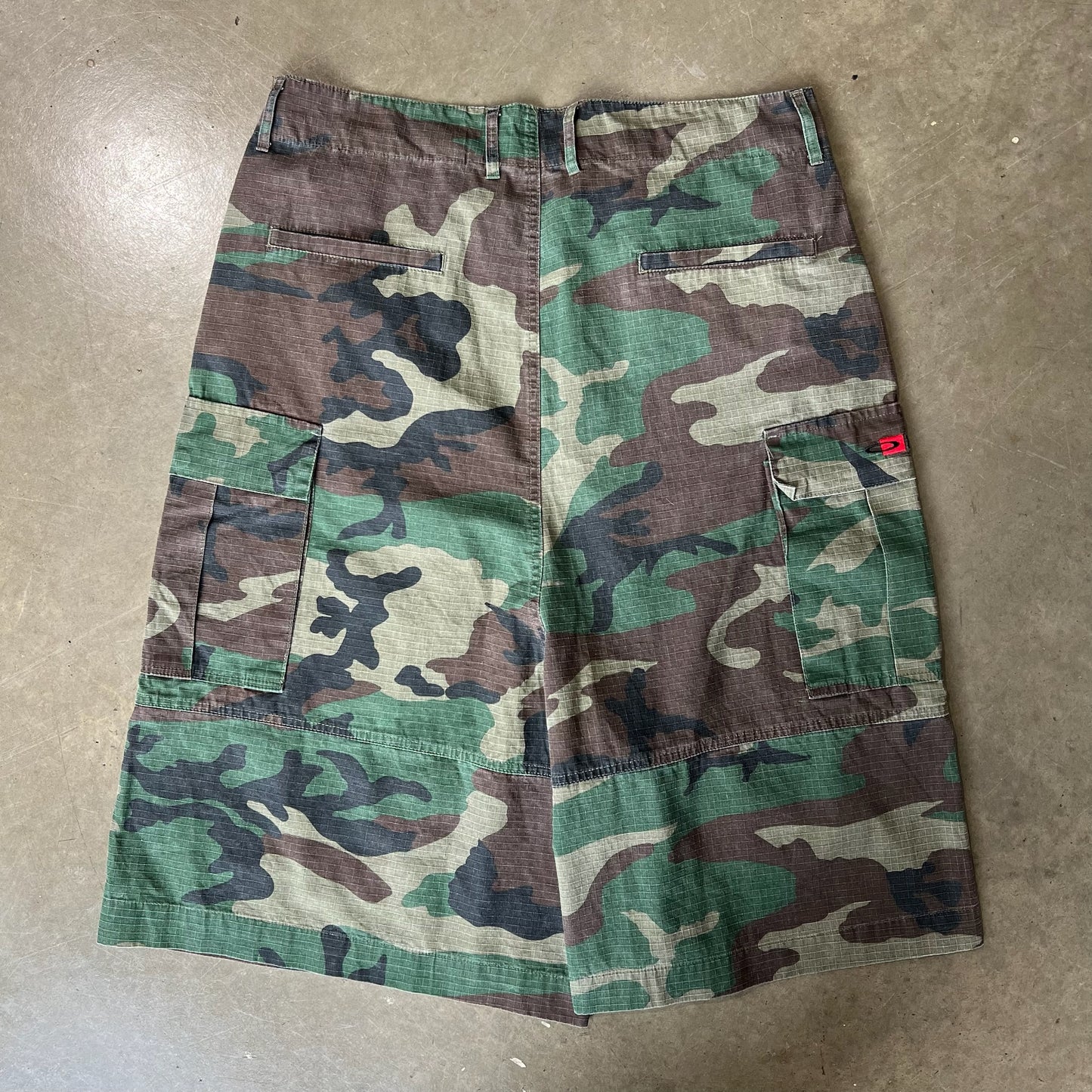 MEDIUM - Raspberry Hills Camo Jorts (Used)