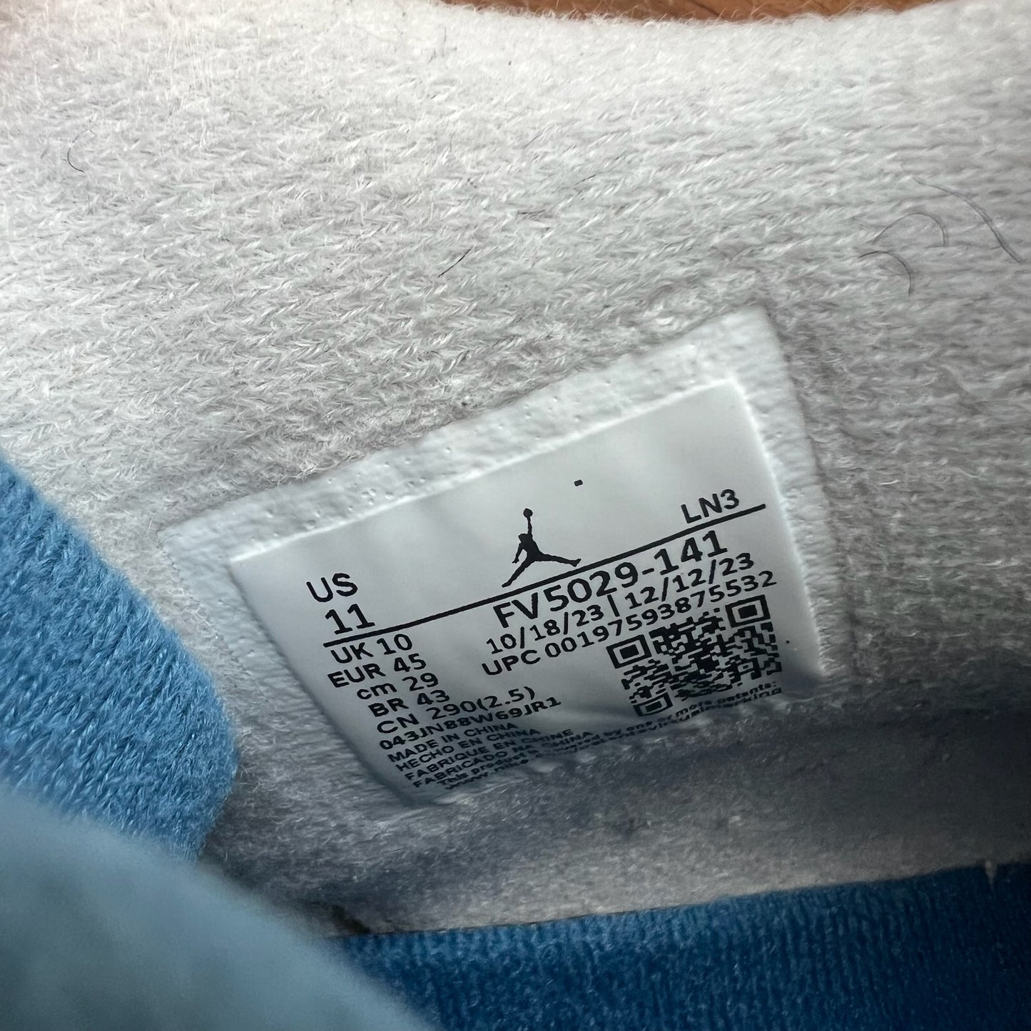 SIZE 11 - Jordan 4 Retro 'Military Blue' 2024 (Used)