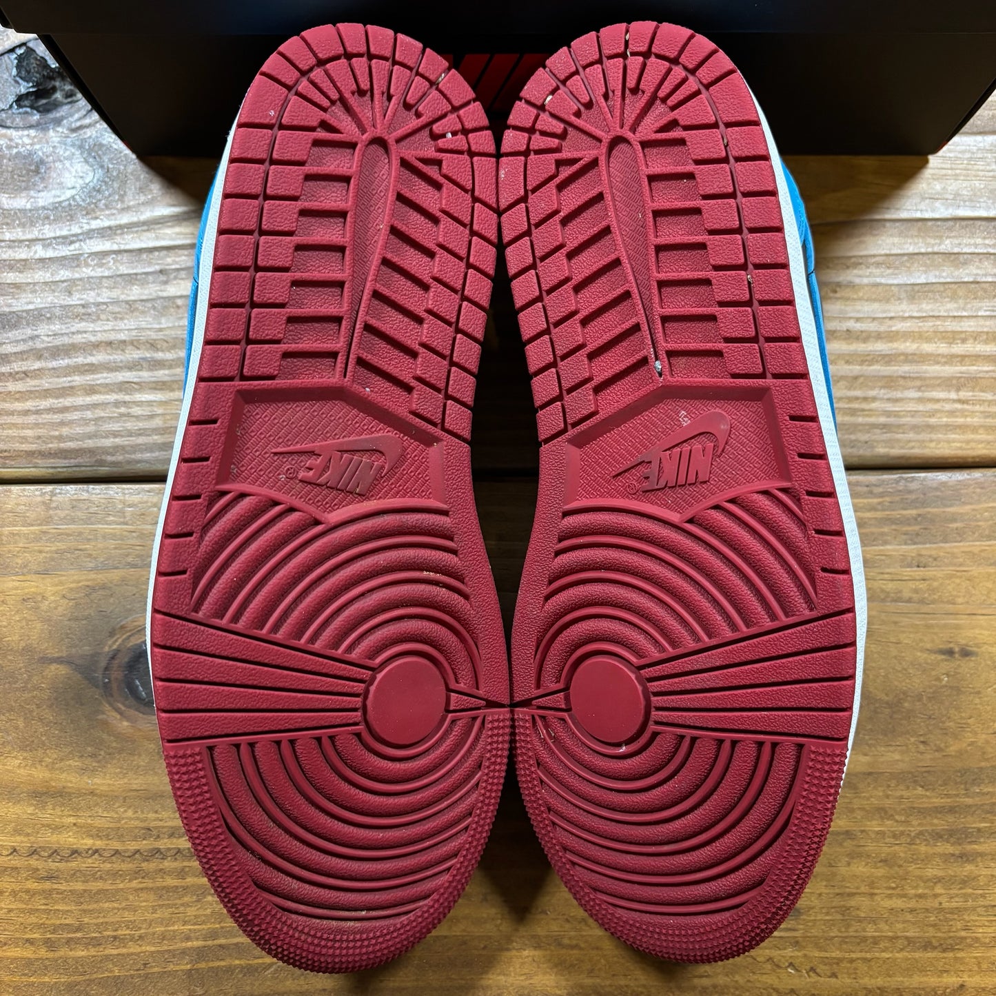SIZE 8.5W/7M - Wmns Jordan 1 Retro Low OG 'NC to Chi' (Used)