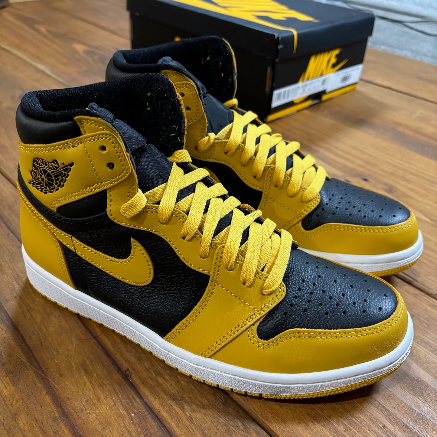 Jordan 1 Retro High OG 'Pollen' (Used)