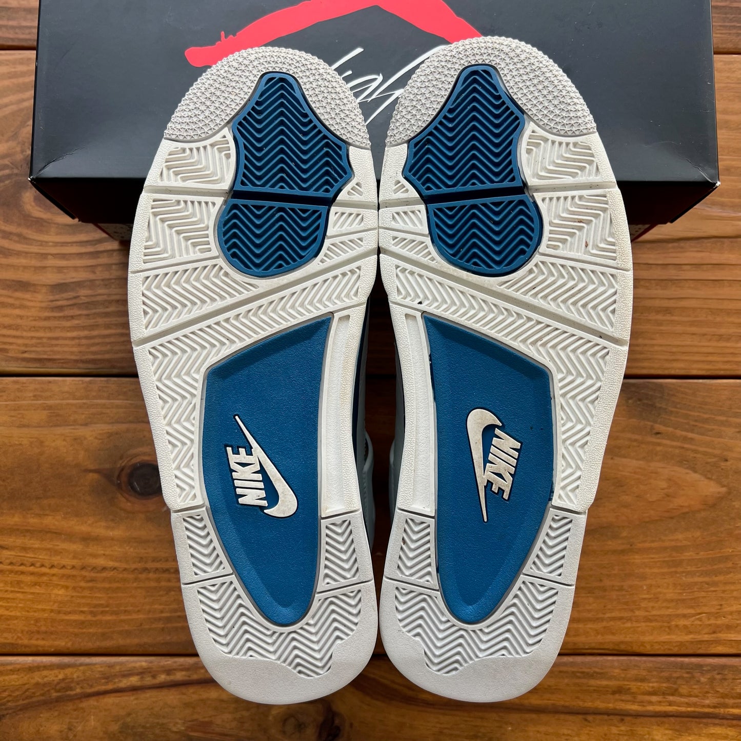 SIZE 11 - Jordan 4 Retro 'Military Blue' 2024 (Used)
