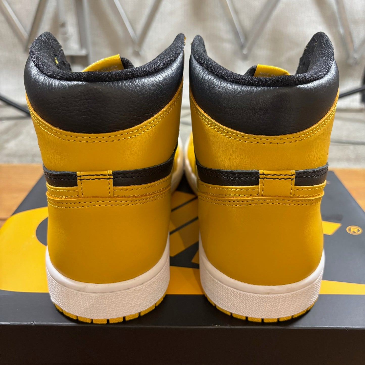 Jordan 1 Retro High OG 'Pollen' (Used)
