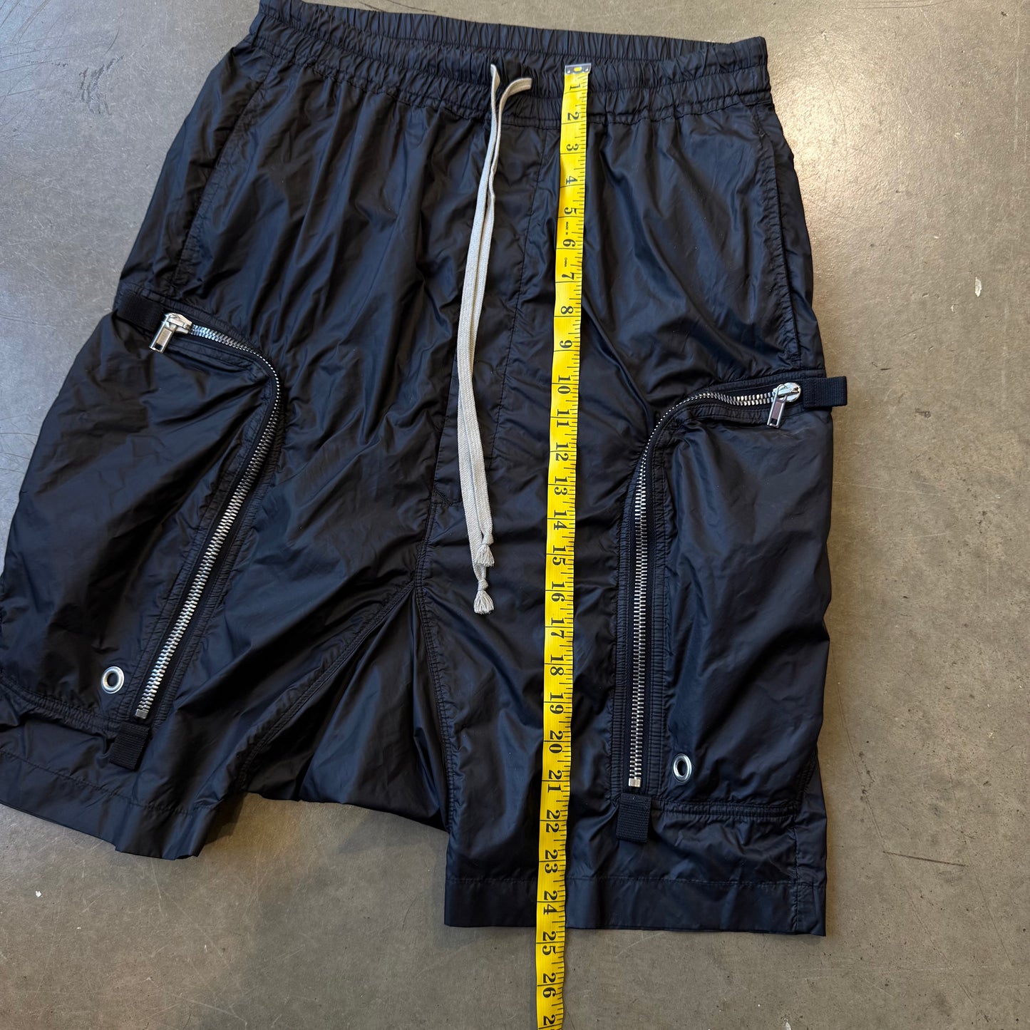 Größe M – Rick Owens DRKSHDW Bauhaus Cargo Shorts