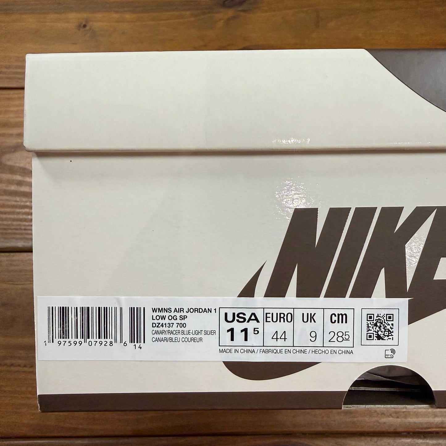 SIZE 11.5W/10M - Travis Scott x Wmns Jordan 1 Retro Low OG SP 'Canary' (Used)