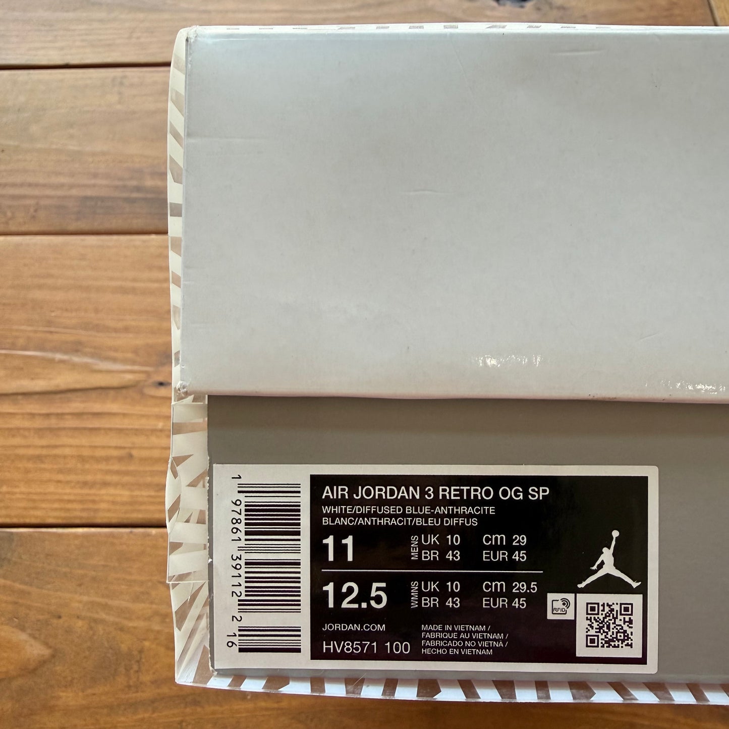 Size 11 - A Ma Maniére x Jordan 3 Retro OG SP 'For The Love' (Used)