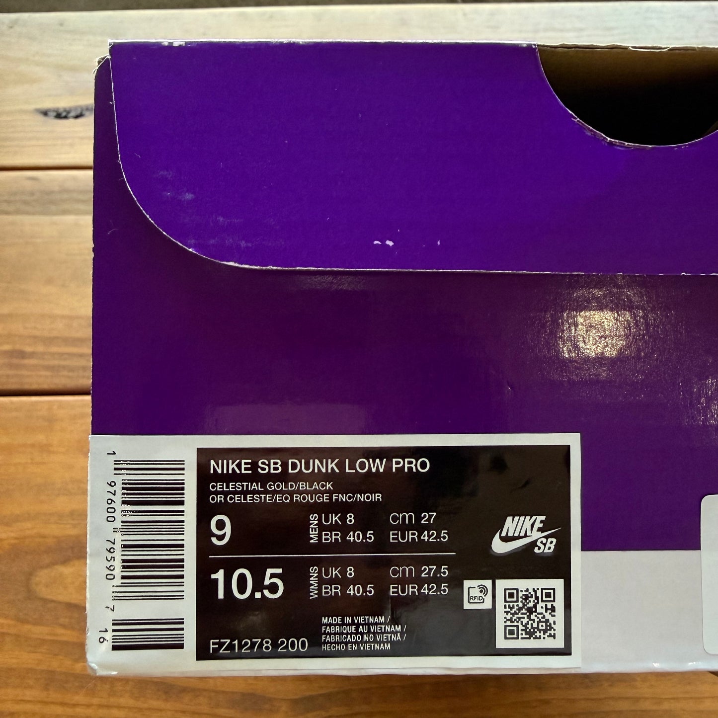 SIZE 9 - Dunk Low SB 'City of Cinema' (Used)
