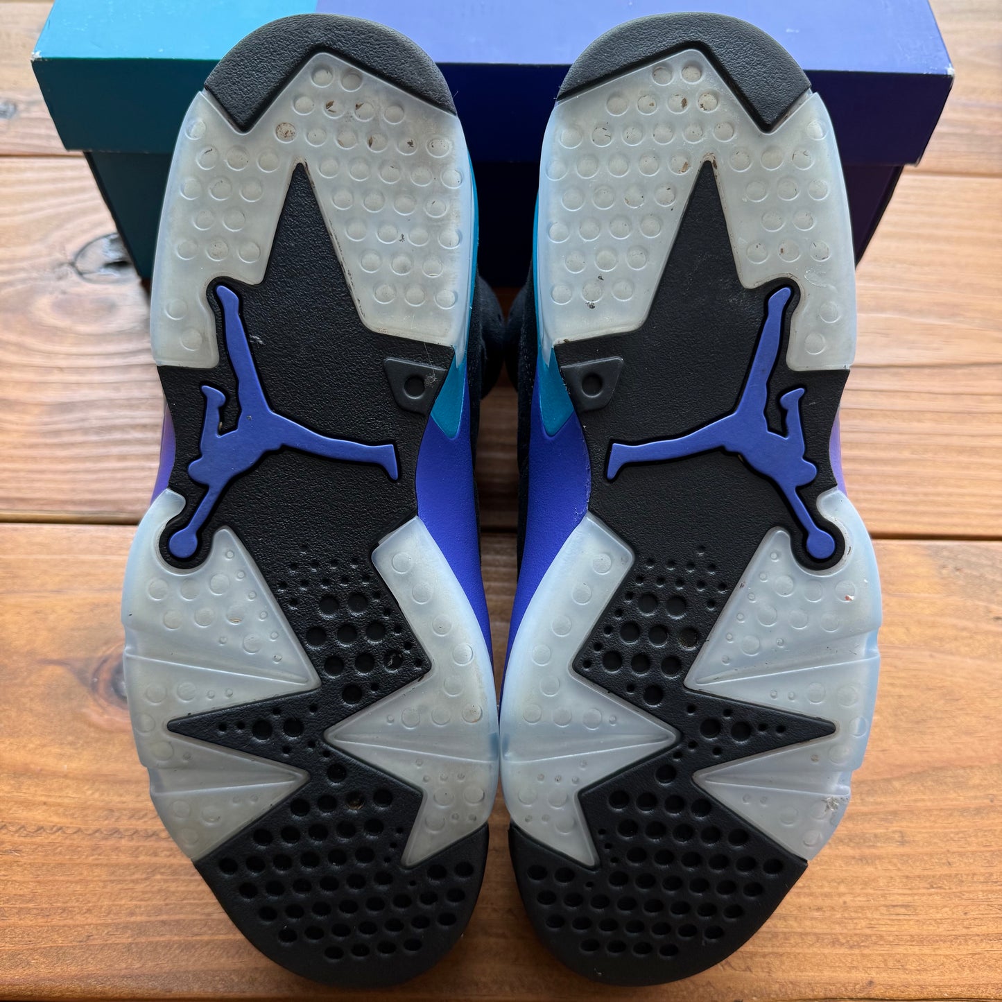SIZE 9.5 - Jordan 6 Retro 'Aqua' (Used)
