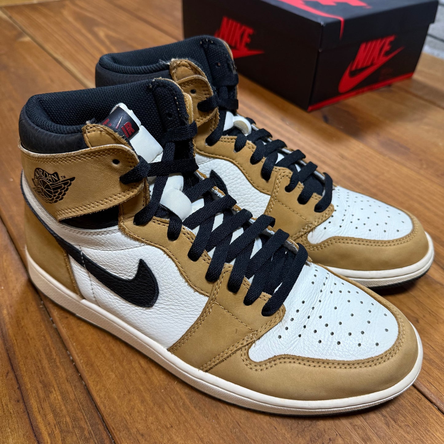 SIZE 10.5 - Jordan 1 Retro High OG 'Rookie of the Year' (Used)