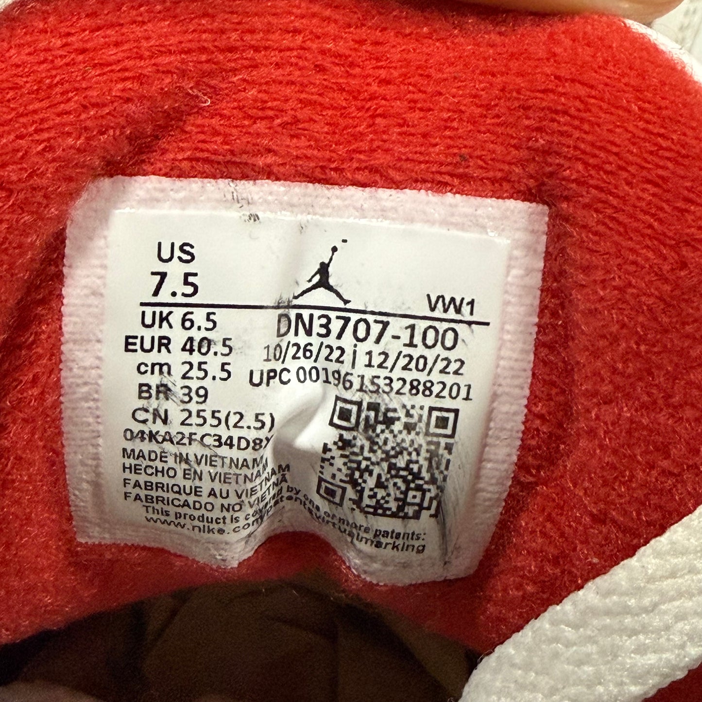 SIZE 7.5 - Jordan 3 Retro 'White Cement Reimagined' (Used)