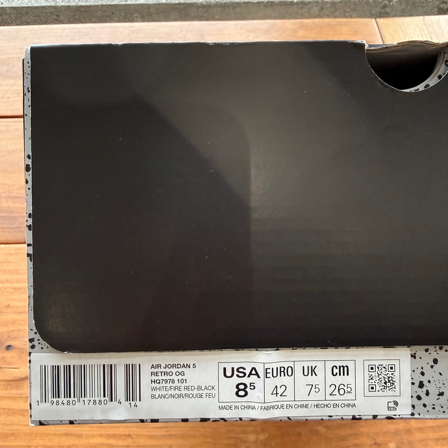 Size 8.5 - Jordan 5 Retro 'Fire Red' 2025 (Used)