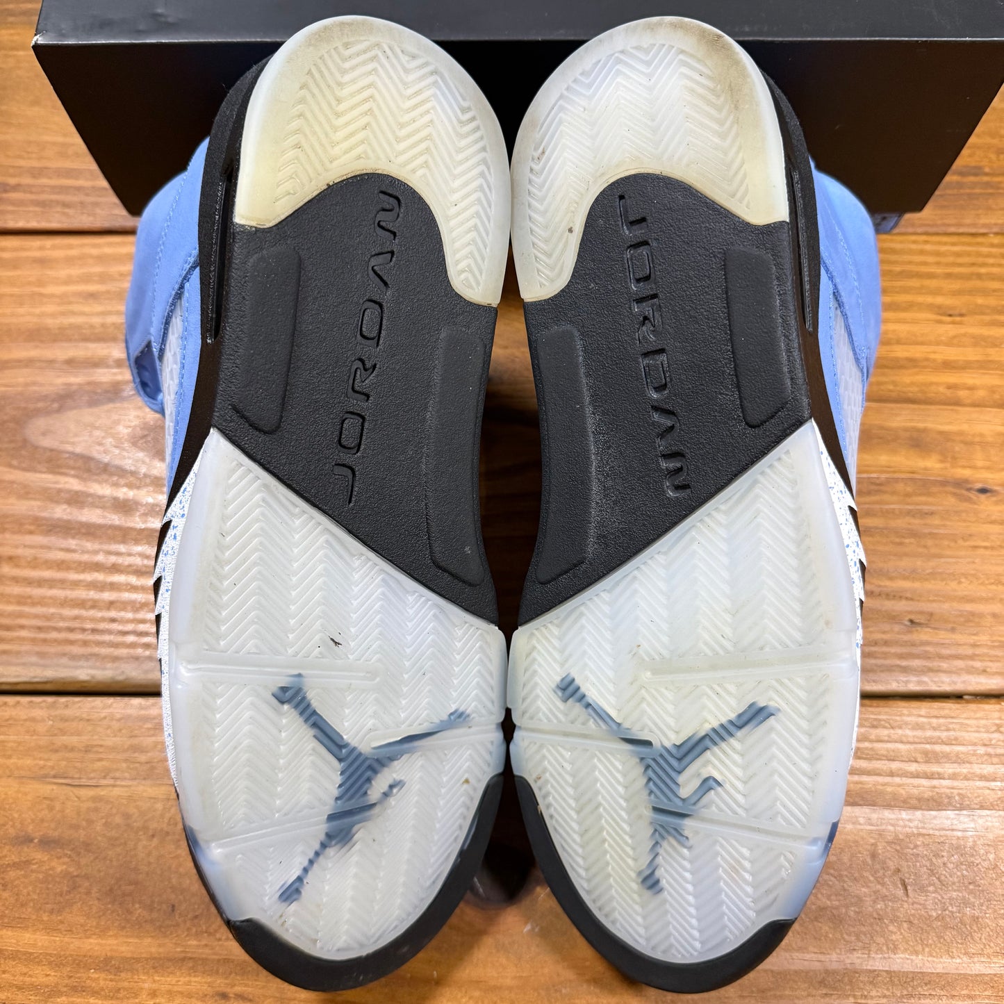 SIZE 12 - Jordan 5 Retro SE 'UNC' (Used)