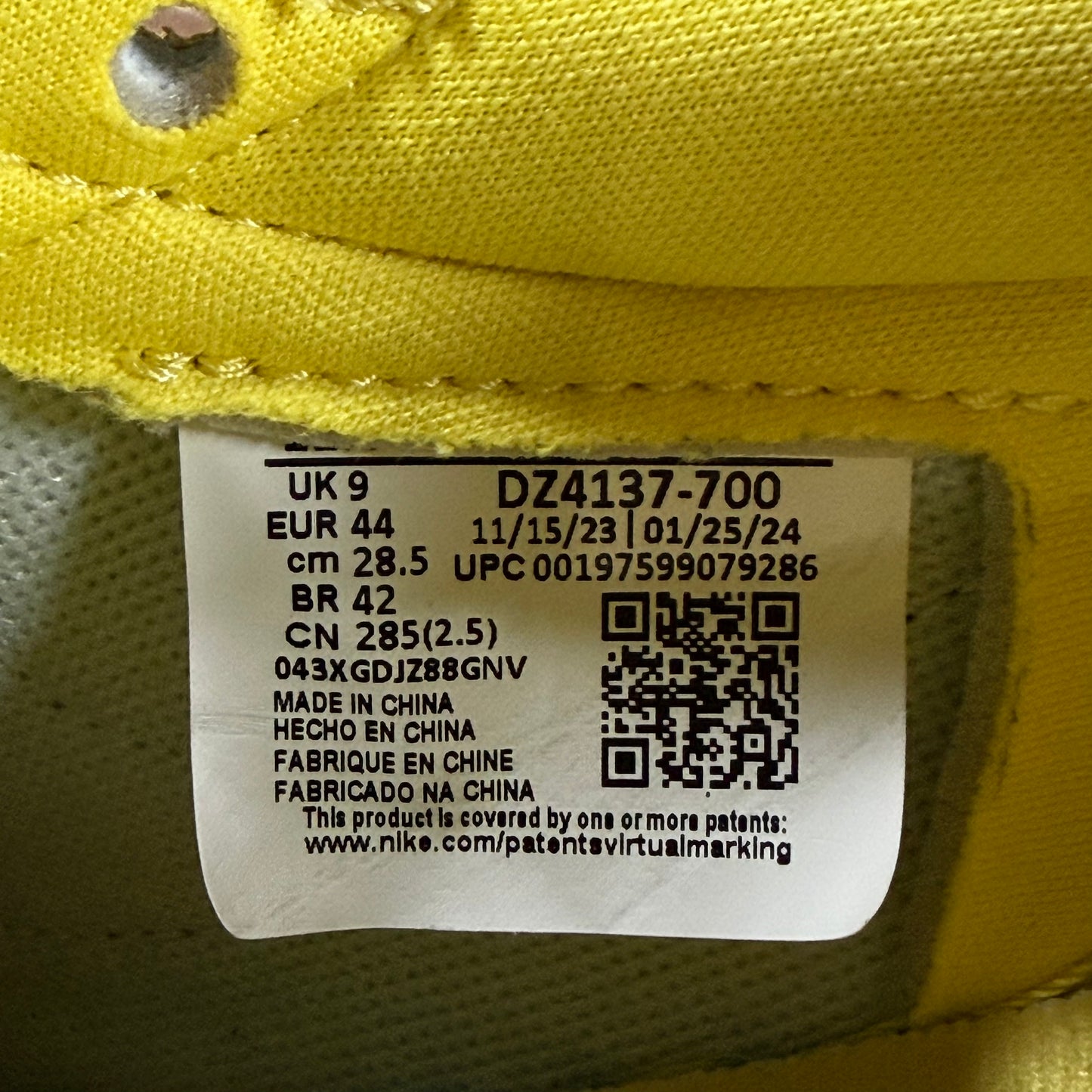 SIZE 11.5W/10M - Travis Scott x Wmns Jordan 1 Retro Low OG SP 'Canary' (Used)