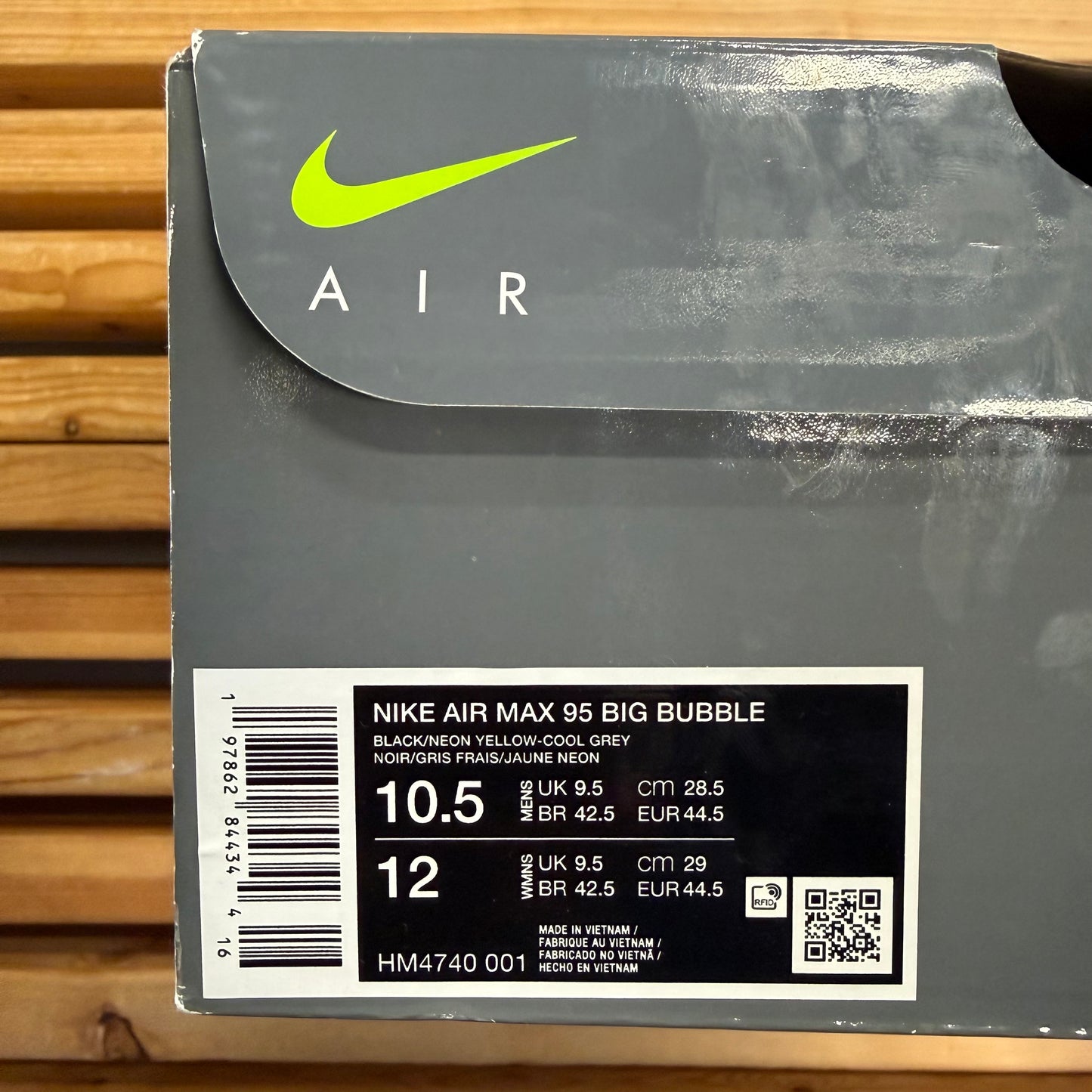 Size 10.5 - Air Max 95 OG 'Big Bubble - Neon' 2025 / 2026 (Used)