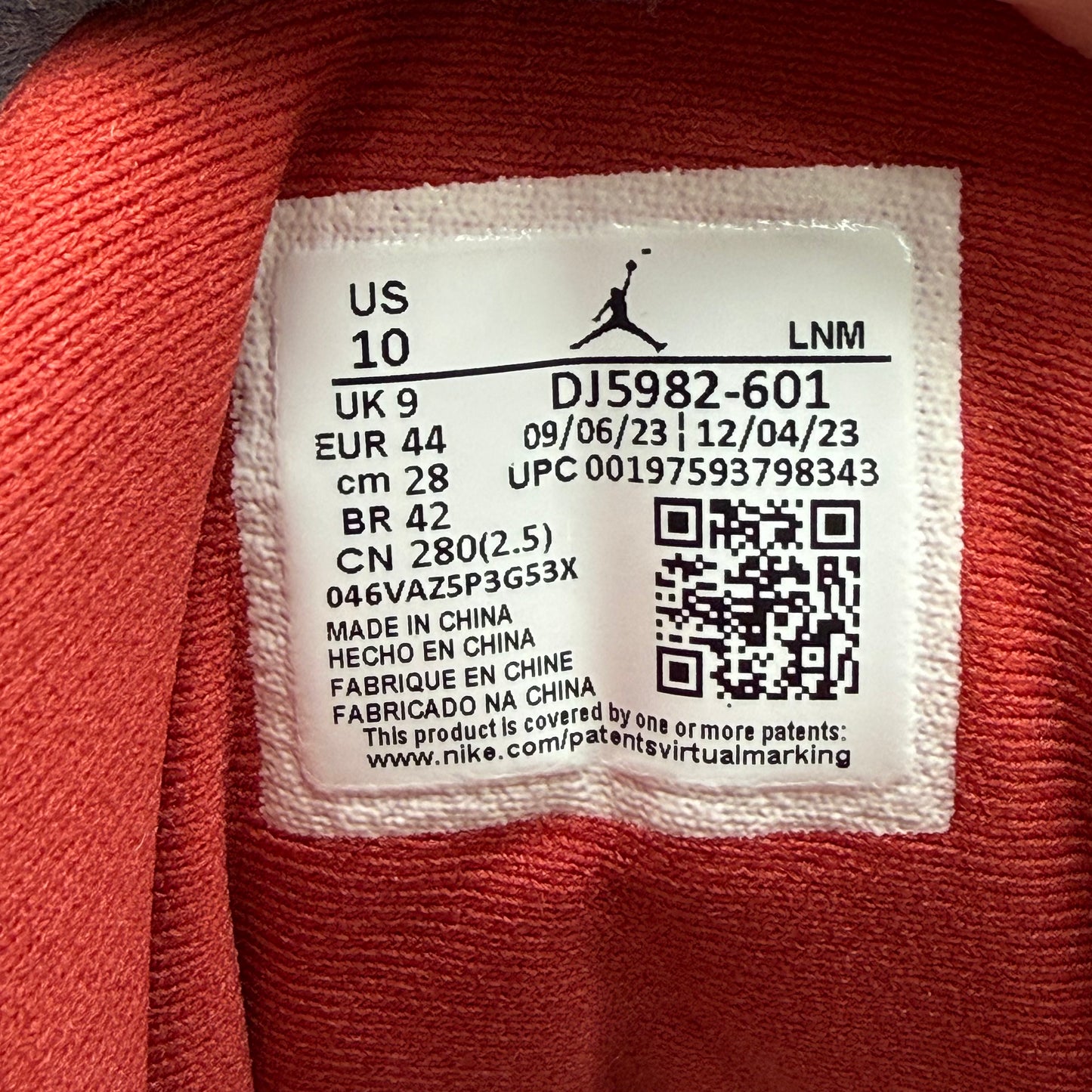 SIZE 10 - Jordan 13 Retro 'Dune Red' (Used)