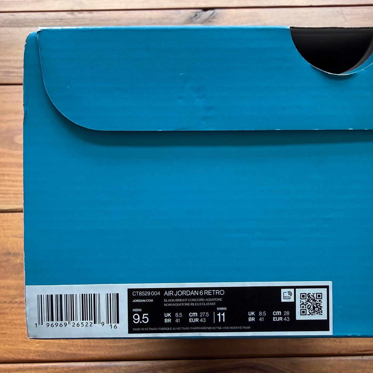 SIZE 9.5 - Jordan 6 Retro 'Aqua' (Used)