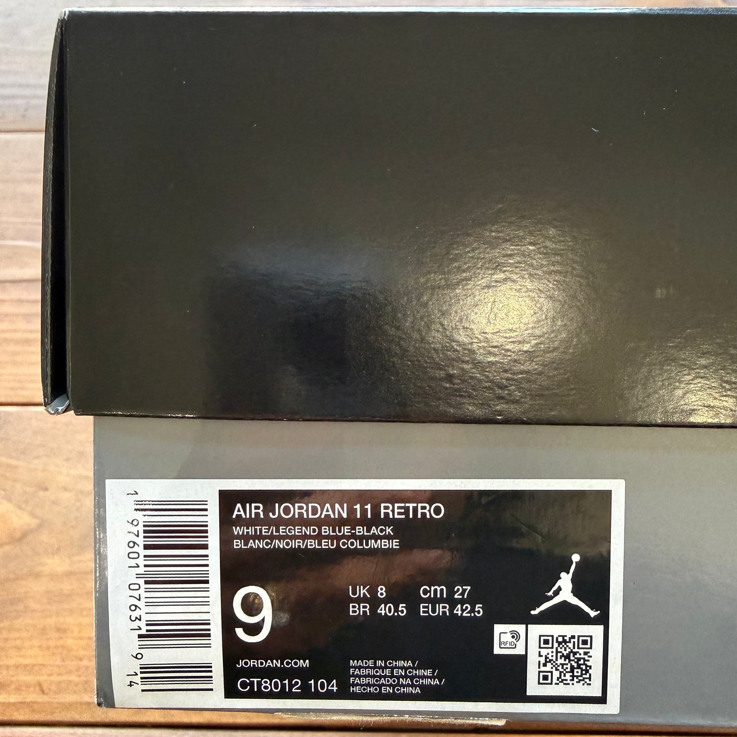 Size 9 - Jordan 11 Retro 'Columbia / Legend Blue' 2024 (Used)