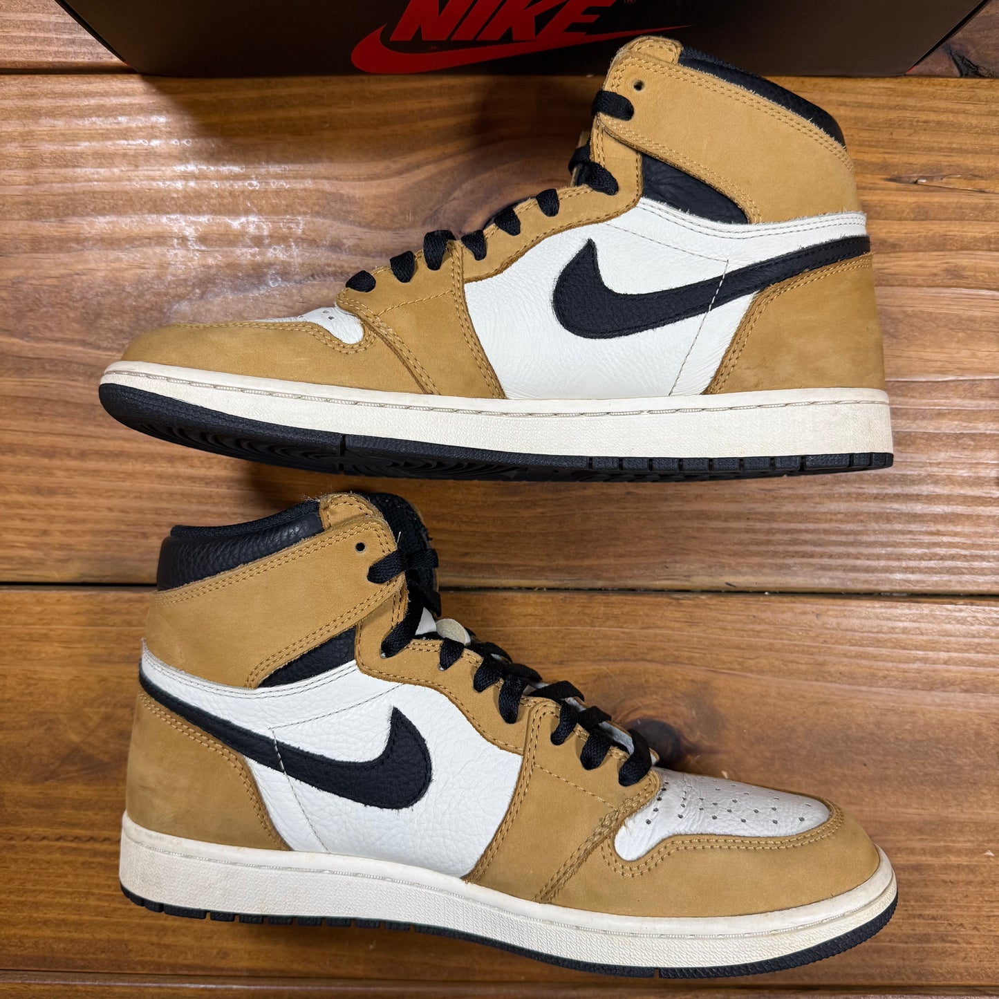 SIZE 10.5 - Jordan 1 Retro High OG 'Rookie of the Year' (Used)