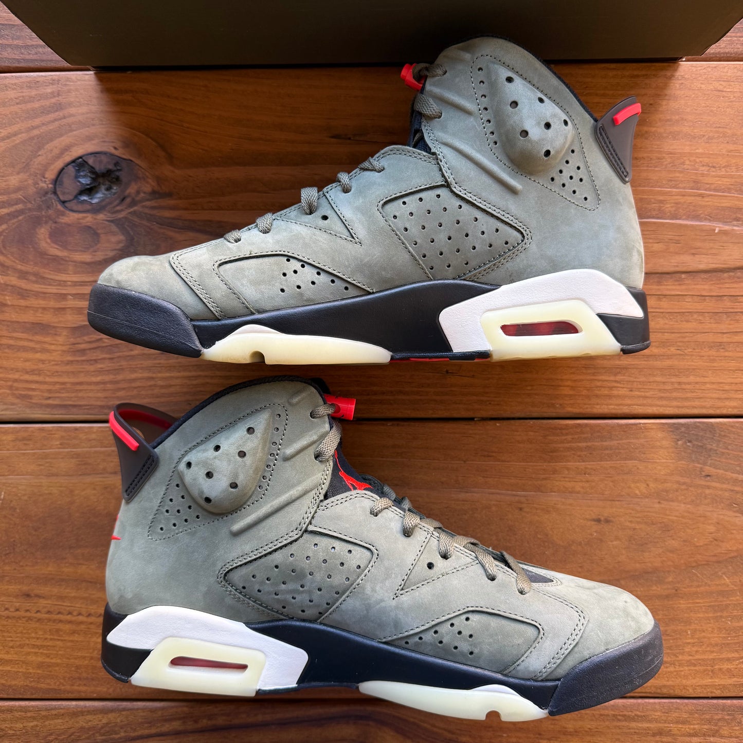 SIZE 11 - Travis Scott x Jordan 6 Retro 'Olive' (Used)