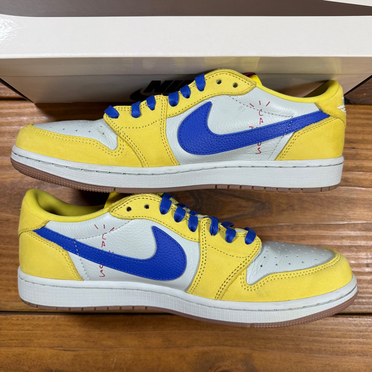 SIZE 11.5W/10M - Travis Scott x Wmns Jordan 1 Retro Low OG SP 'Canary' (Used)