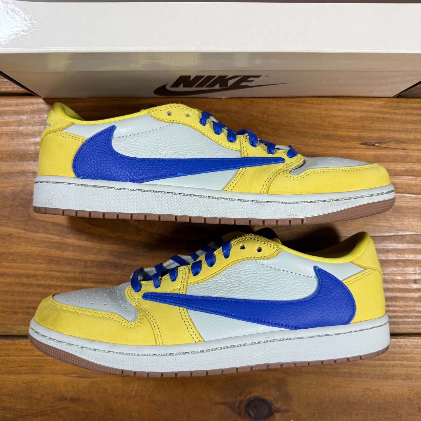 SIZE 11.5W/10M - Travis Scott x Wmns Jordan 1 Retro Low OG SP 'Canary' (Used)