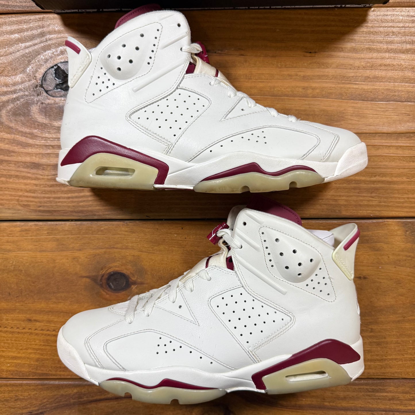 SIZE 10.5 - Jordan 6 Retro 'Maroon' 2015 (Used)