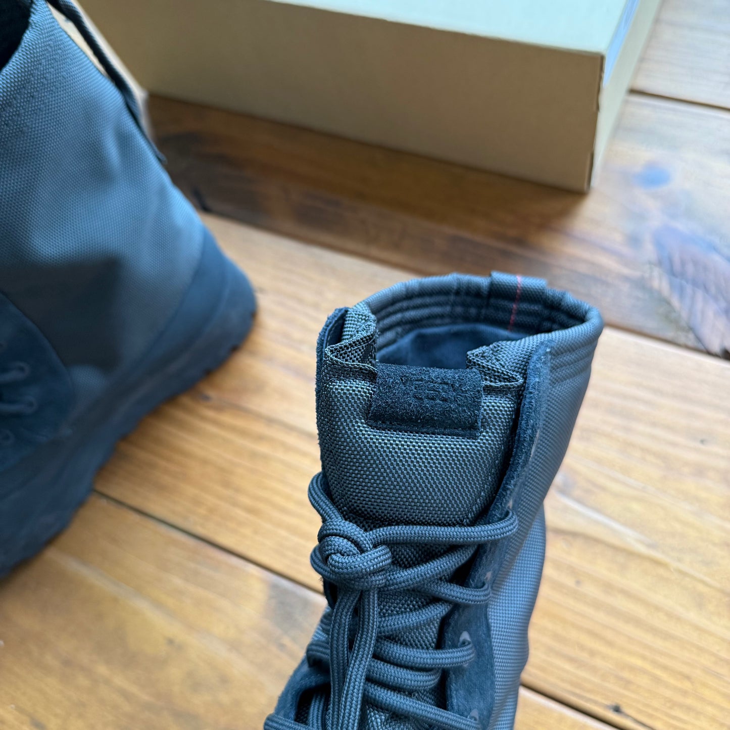 Size 11.5 - Yeezy 950 Boot 'Pirate' 2023 (Used)