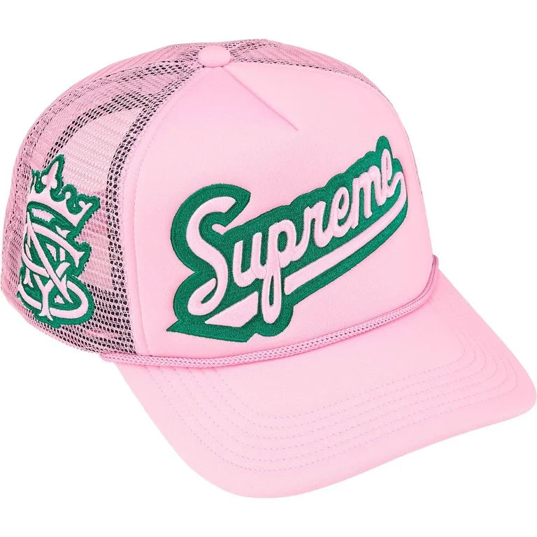 Gorra Supreme University de 5 paneles con parte trasera de malla