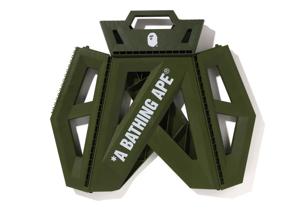 A Bathing Ape Klapphocker