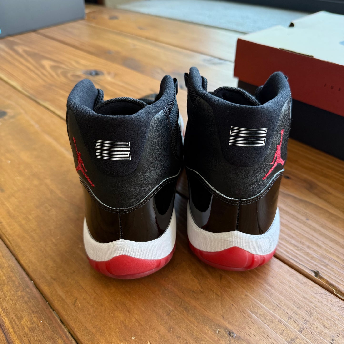 Size 10 - Jordan 11 Retro 'Bred' 2019 (Used)