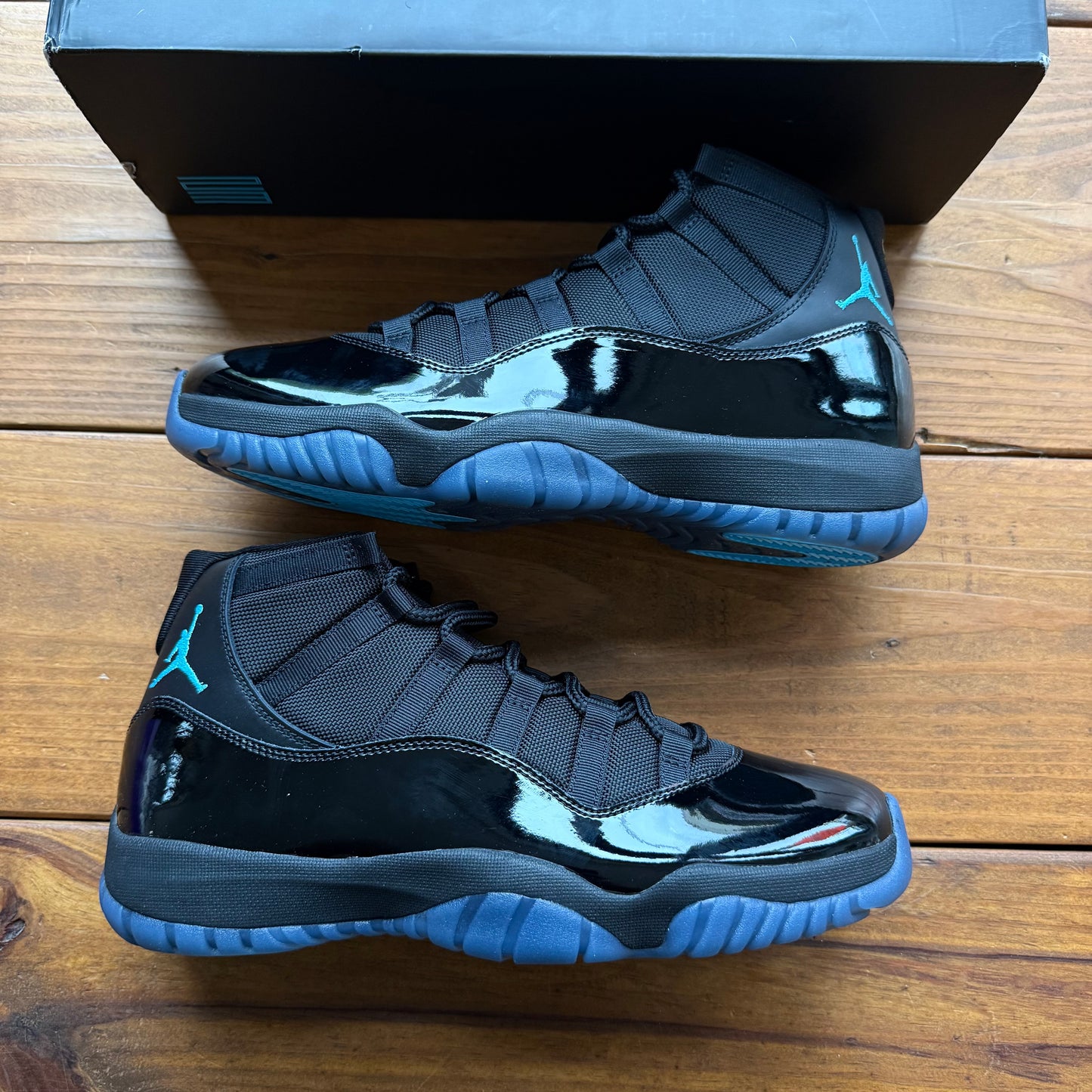 Talla 12 - Jordan 11 Retro 'Gamma Blue' 2025 (Usado)
