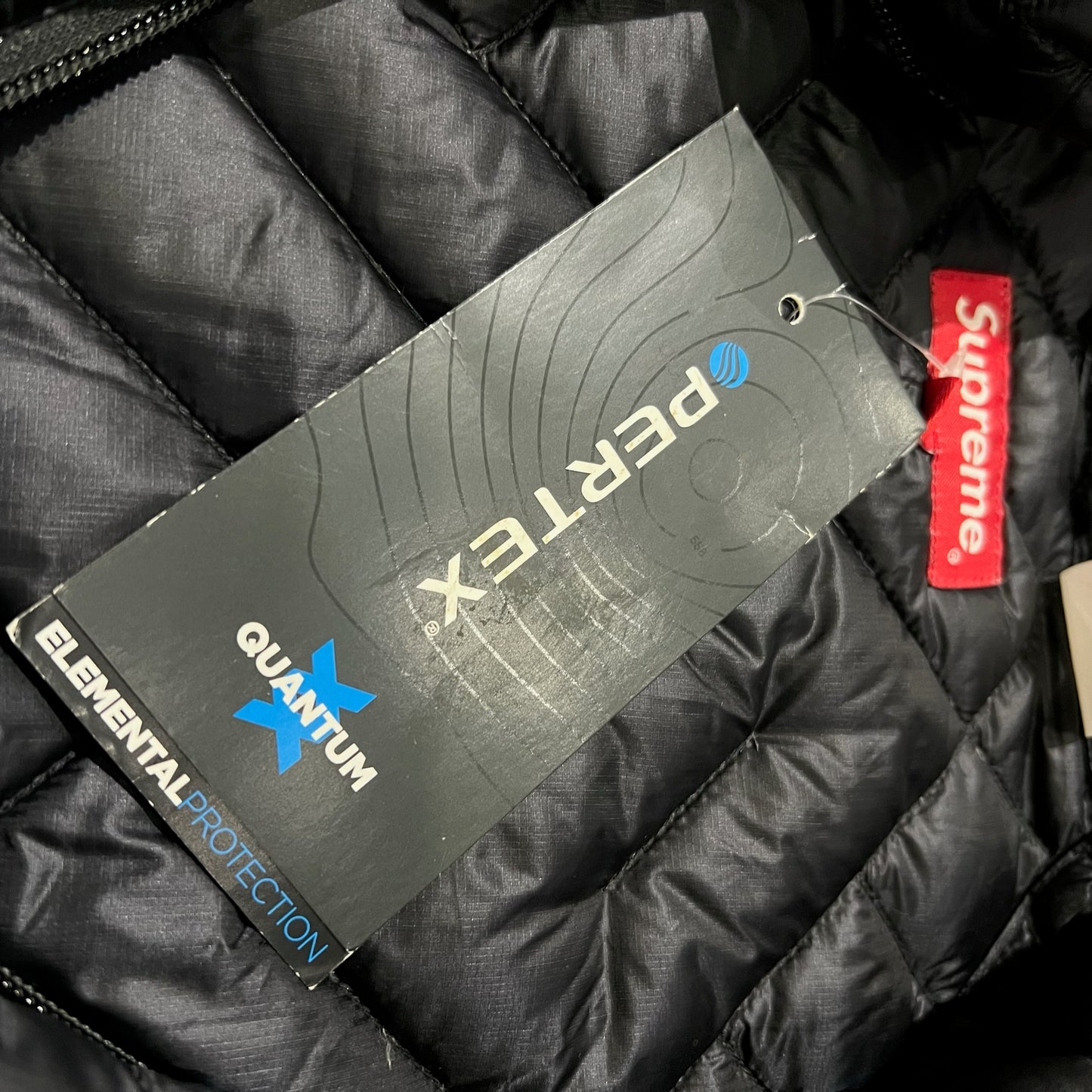 MEDIUM - Supreme Spellout Quilted Lightweight Down Jacket (Used)