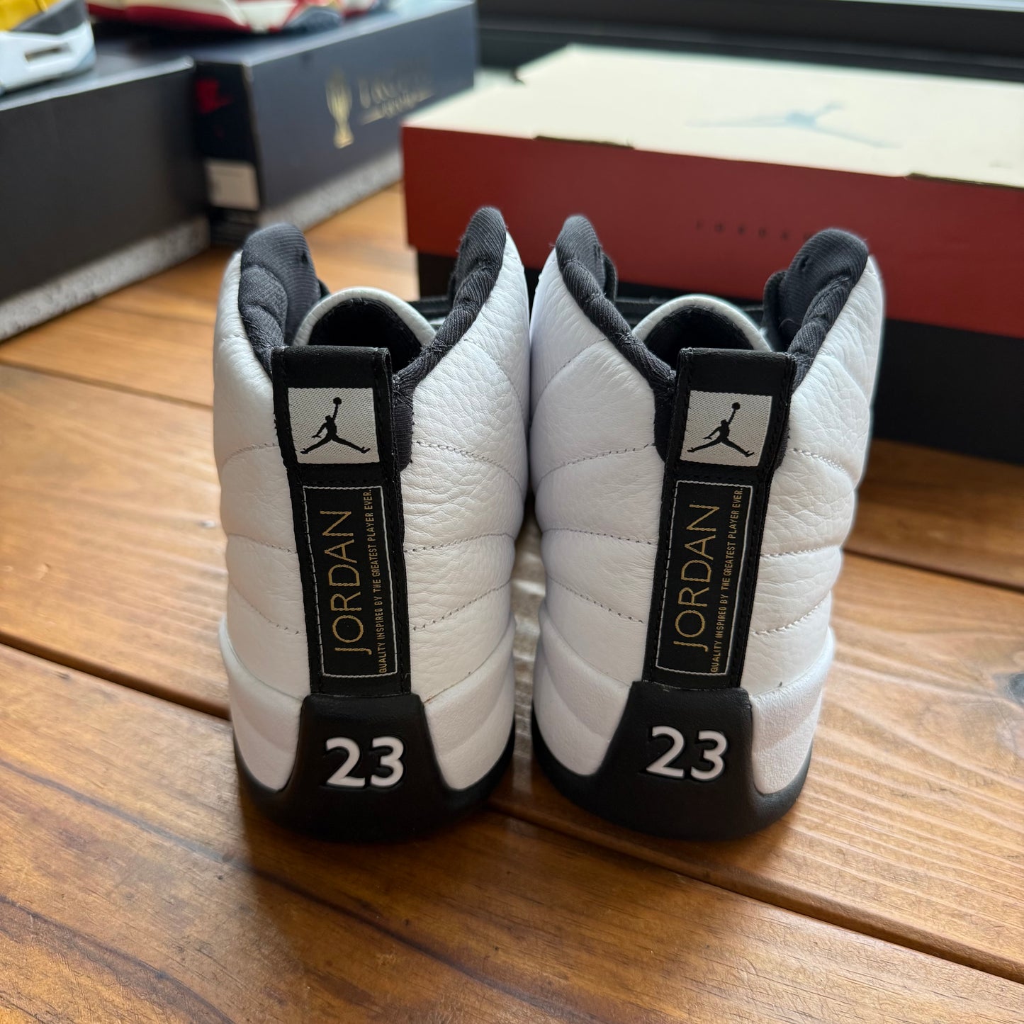 Größe 9.5 – Jordan 12 Retro 'Royalty' (Gebraucht)