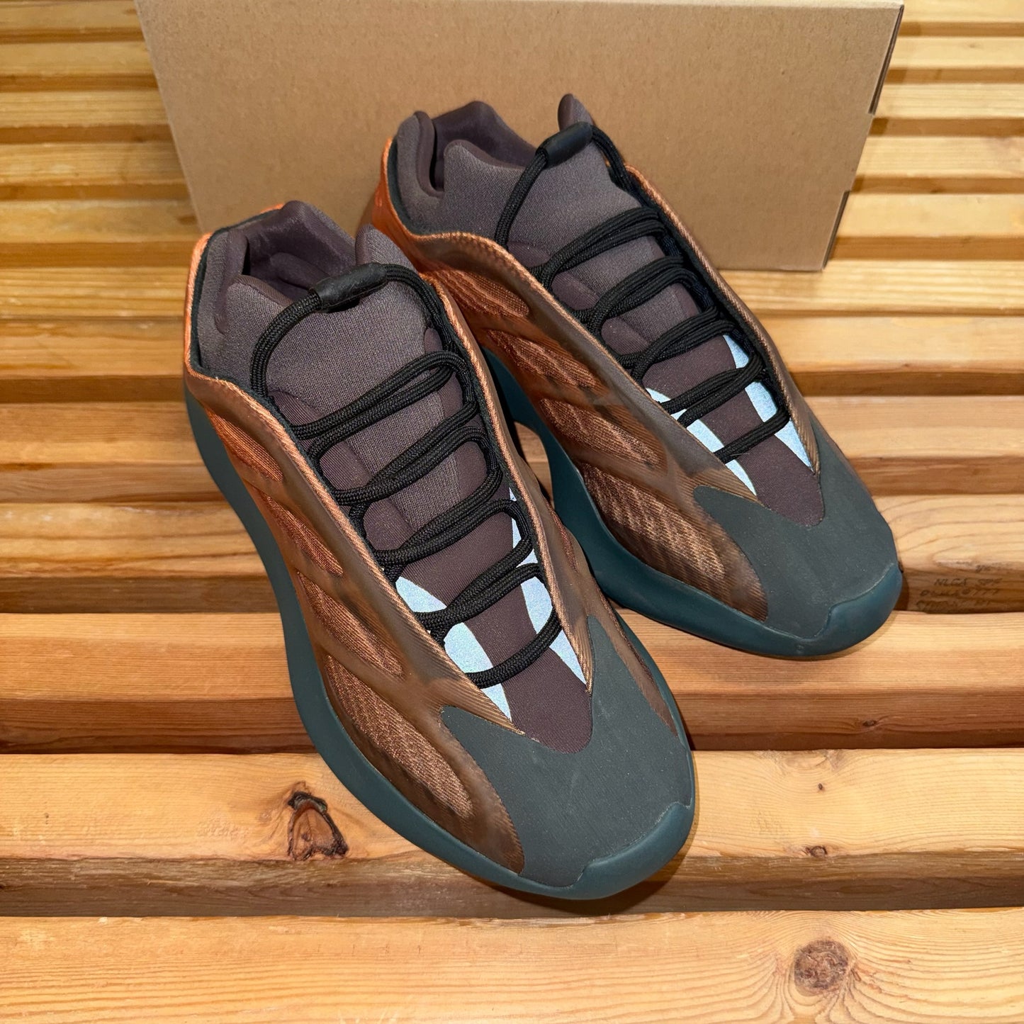 Size 9 - Yeezy 700 V3 'Copper Fade' (Used)