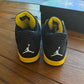 10.5 - Jordan 4 Retro 'Thunder' 2023 (GEBRAUCHT)