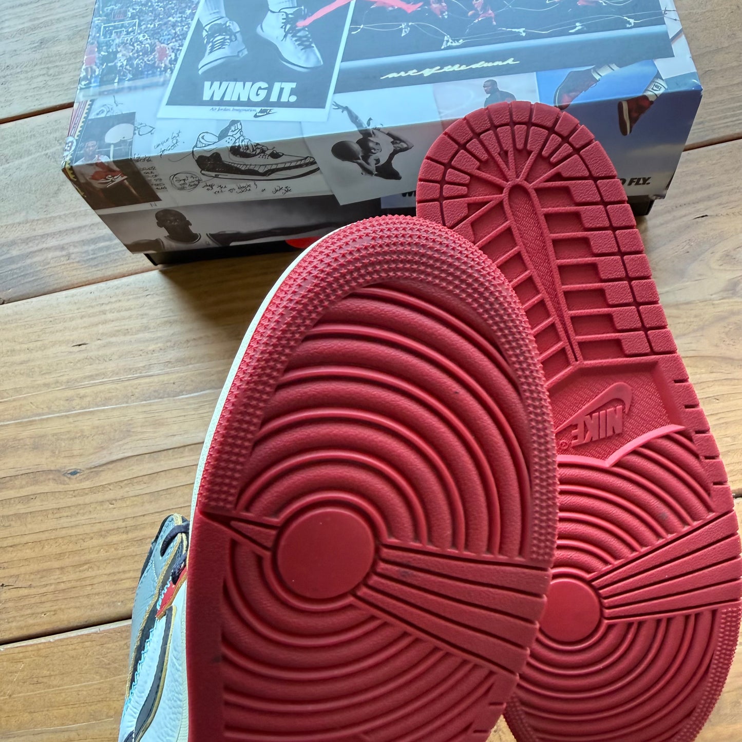 Talla 10.5 - Union LA x Jordan 1 Retro High OG SP 'Chicago Shadow' (Usado)