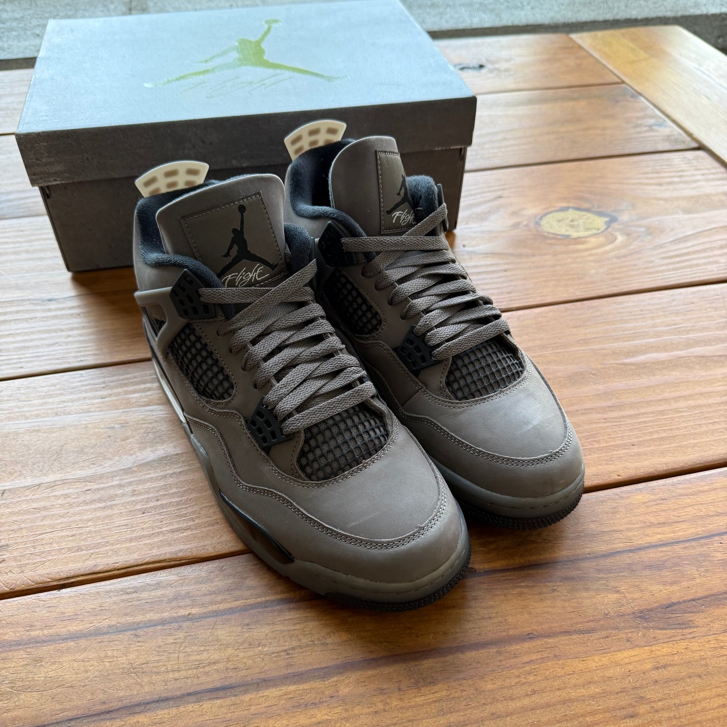 Größe 44,5 - Jordan 4 Retro 'Cave Stone' (Gebraucht)
