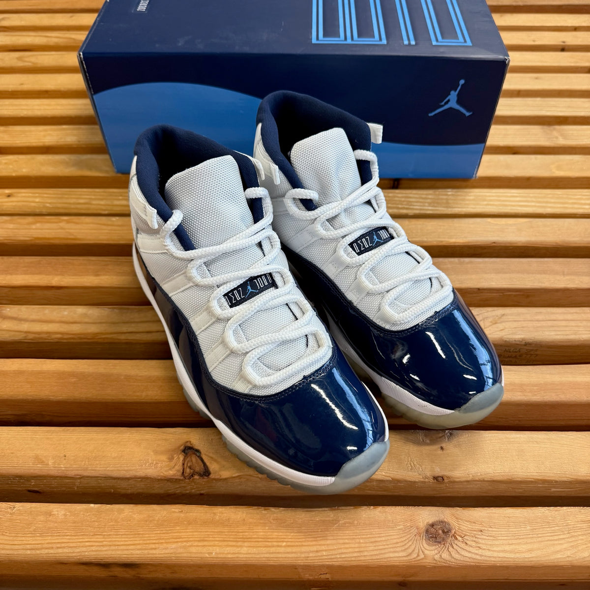 Size 8.5 - Jordan 11 Retro 'Win Like '82' (Used)