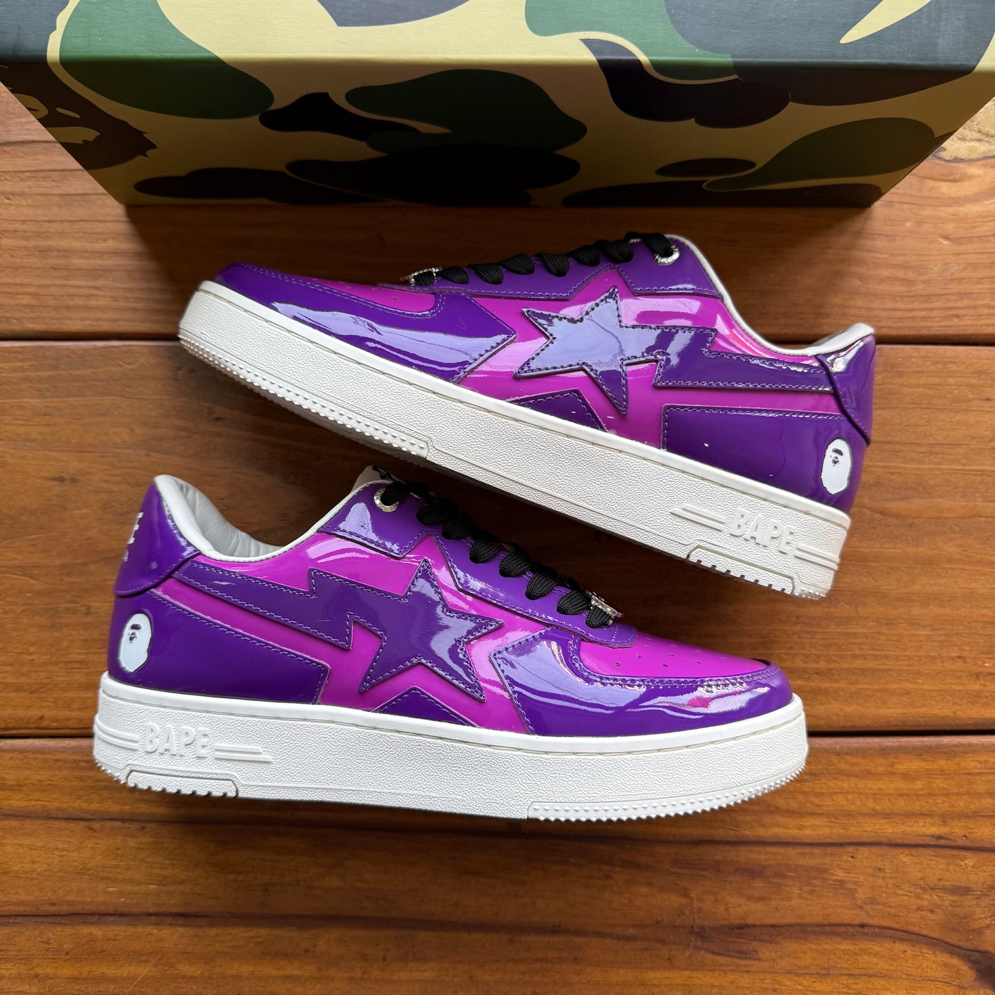 Size 8 - Bapesta Icon M2 'Purple' (Used)