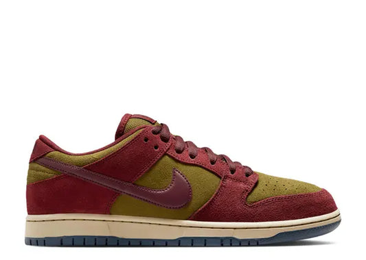 Dunk Low SB „Dark Team Red Olive Flak“