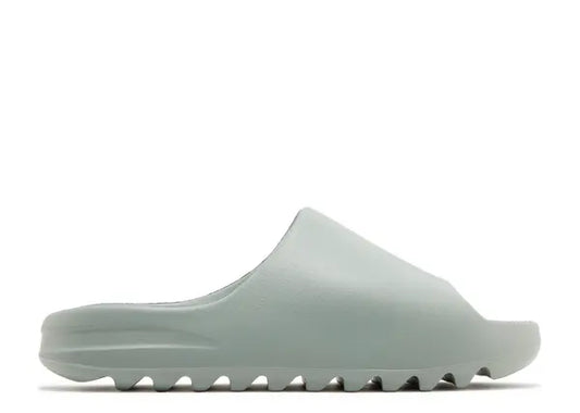 Yeezy Slides „Salt“