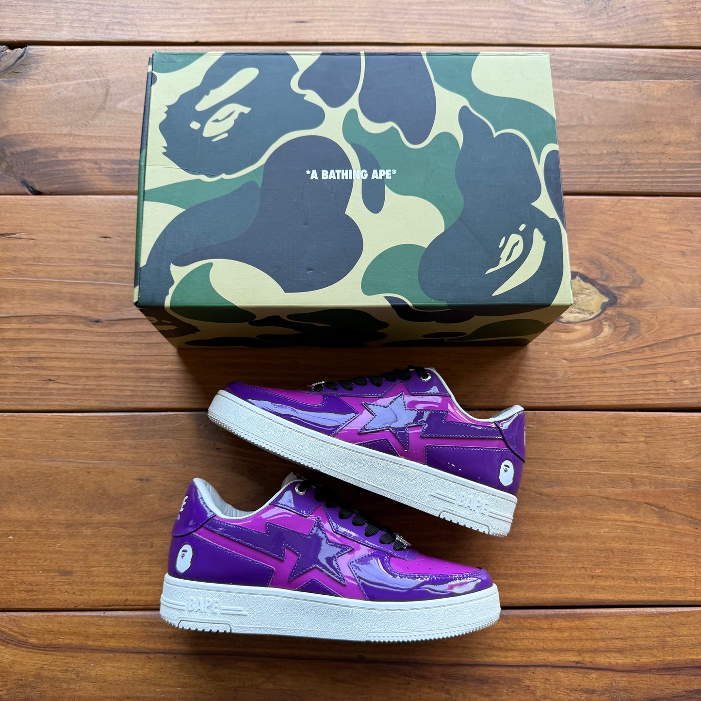 Size 8 - Bapesta Icon M2 'Purple' (Used)