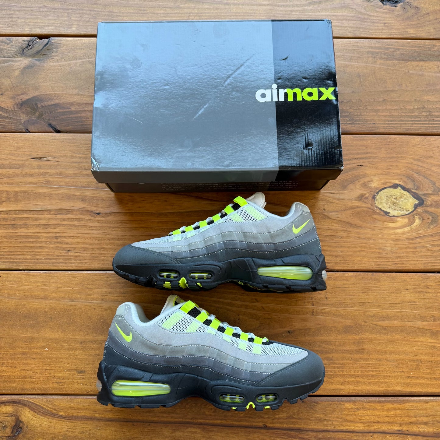 Talla 10.5 - Air Max 95 OG 'Big Bubble - Neon' 2025 / 2026 (Usado)