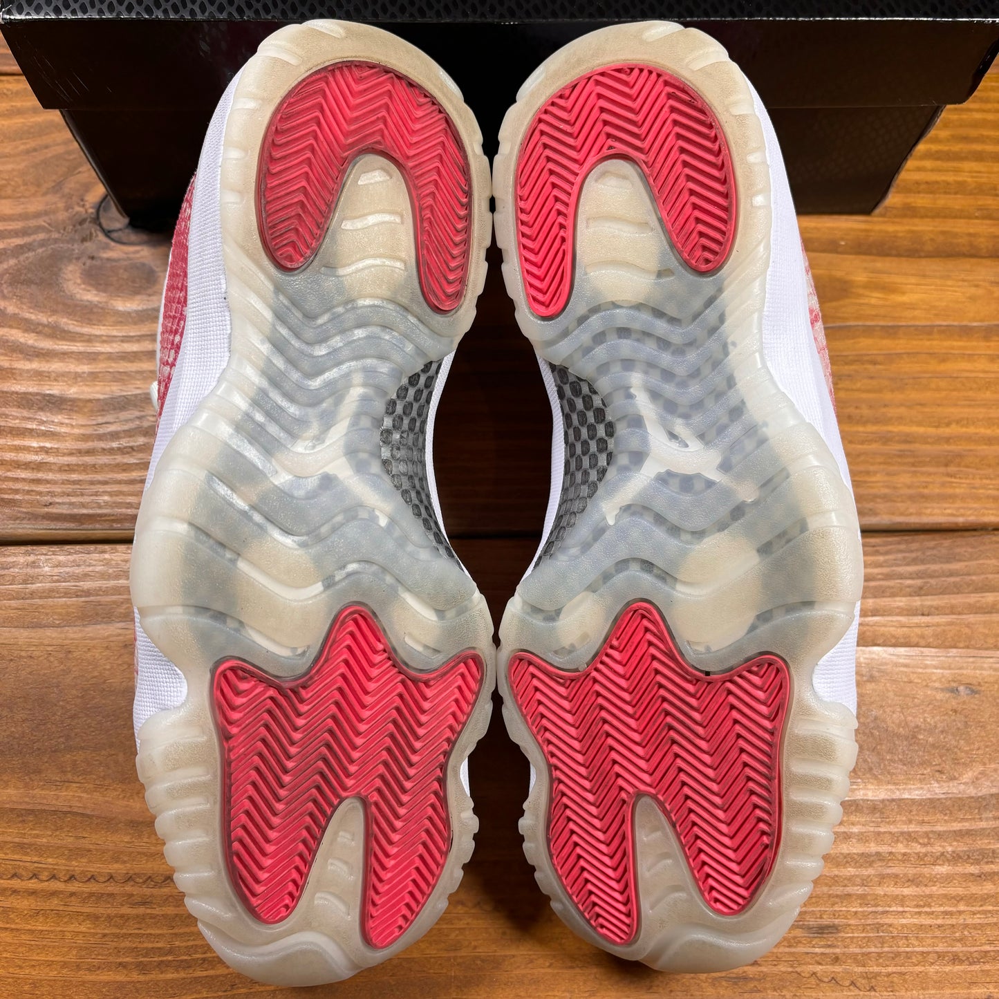 Wmns Jordan 11 Retro Low 'Pink Snakeskin' (Used)