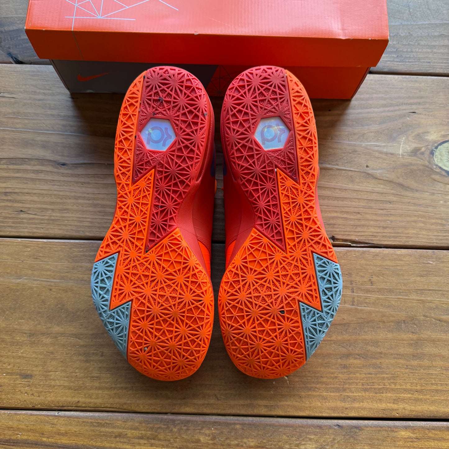 Size 10.5 - KD 6 'NYC 66' (Used)