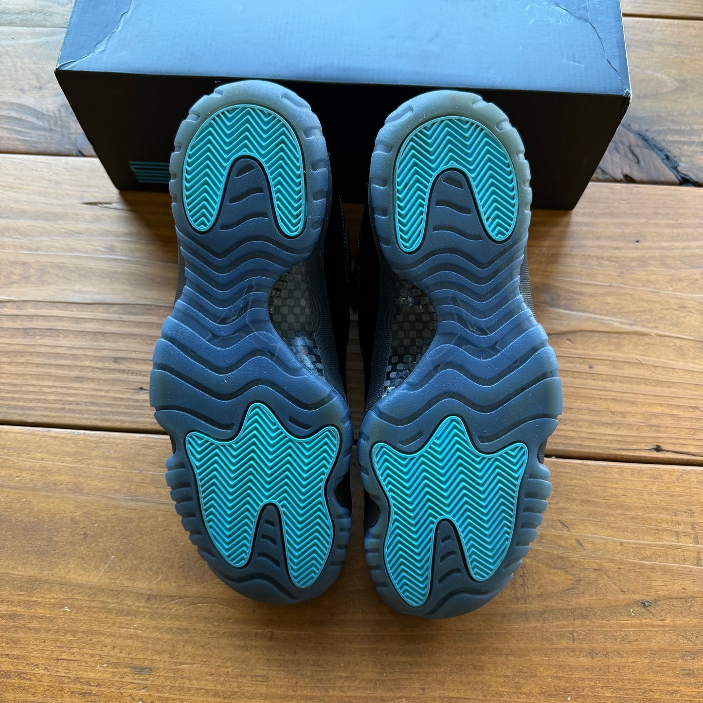 Size 10 - Jordan 11 Retro 'Gamma Blue' 2025 (Used)