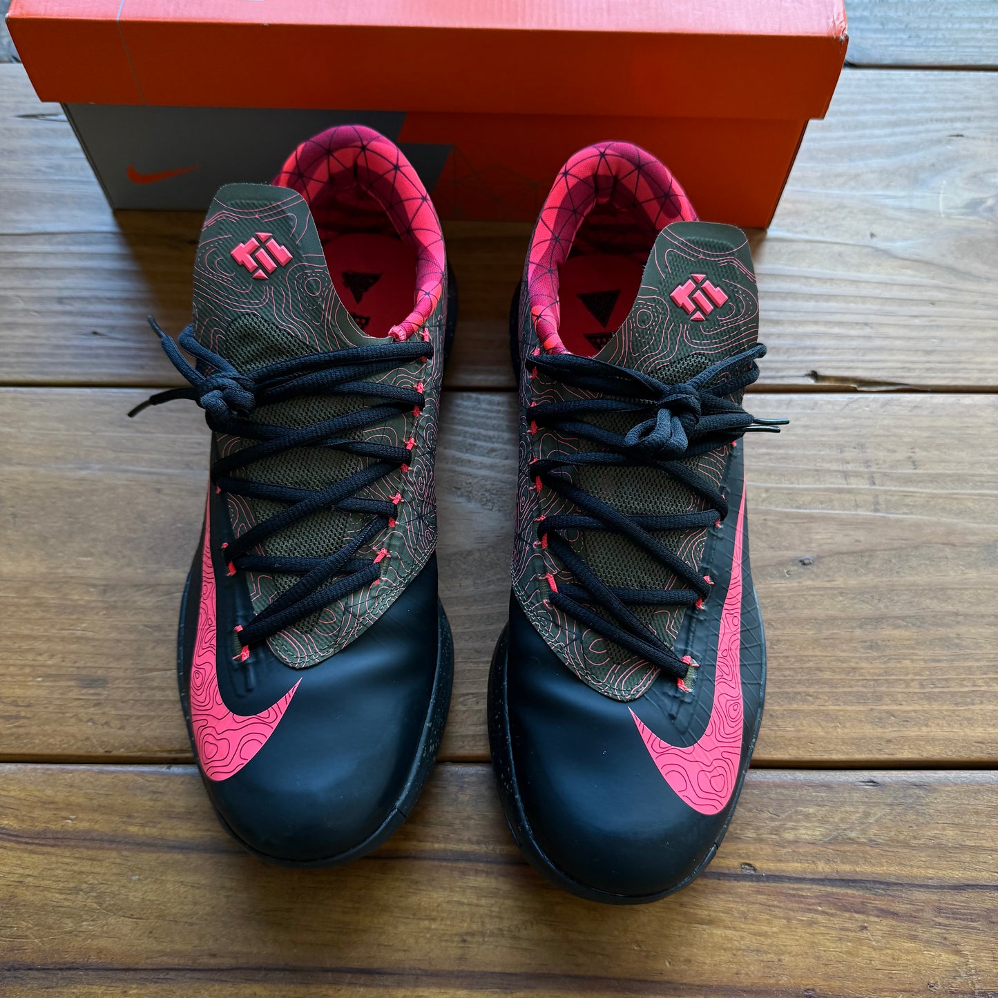 Size 10.5 - KD 6 'Meteorology' (Used)